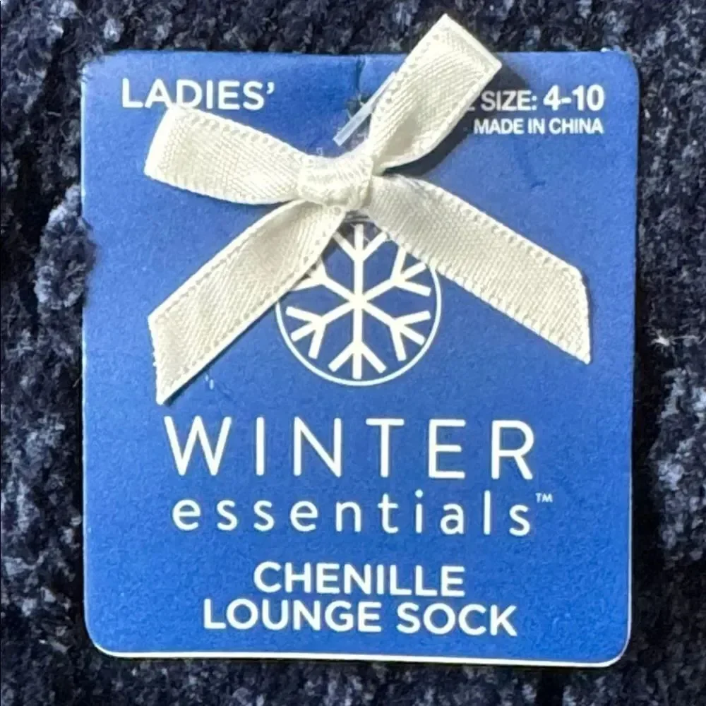 Women’s Winter Essentials Chenille Lounge Socks 1x Navy 1x Black Size 4-10 NEW